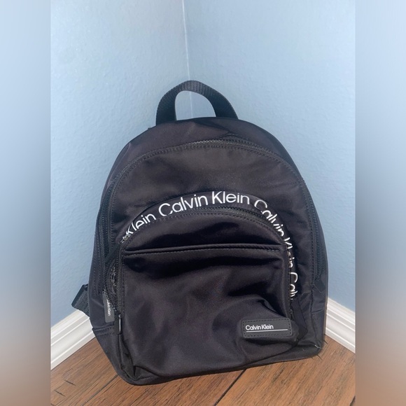 Calvin Klein backpack vacation bag travel bag theme park bag gym bag daily bag - Picture 6 of 12